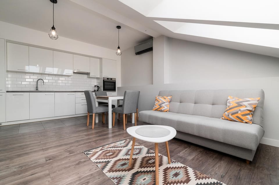 APARTAMENT WARSZAWSKA klimatyzacja zamknięte osiedle parking Apartment in Masovian Voivodeship
