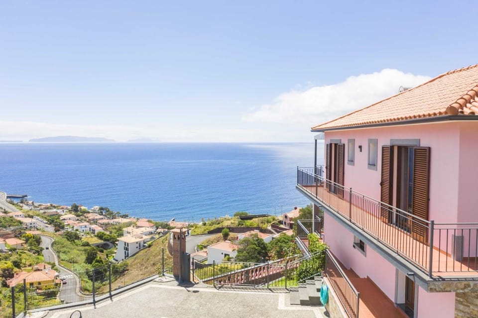 Casa do Miradoro House in Madeira District