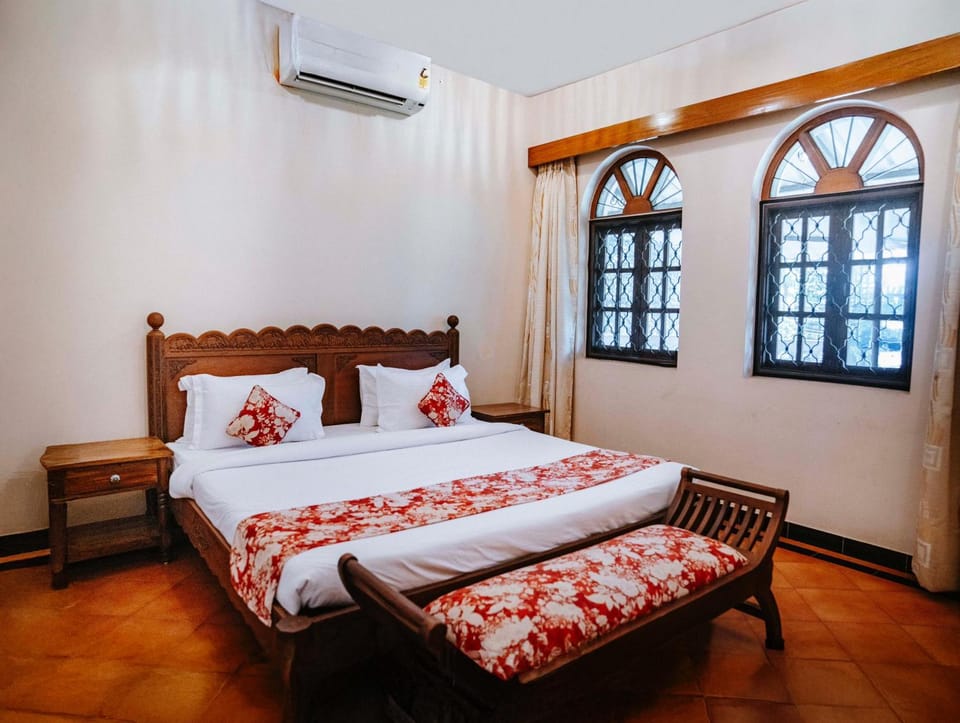 Bed, Bedroom, air conditioner