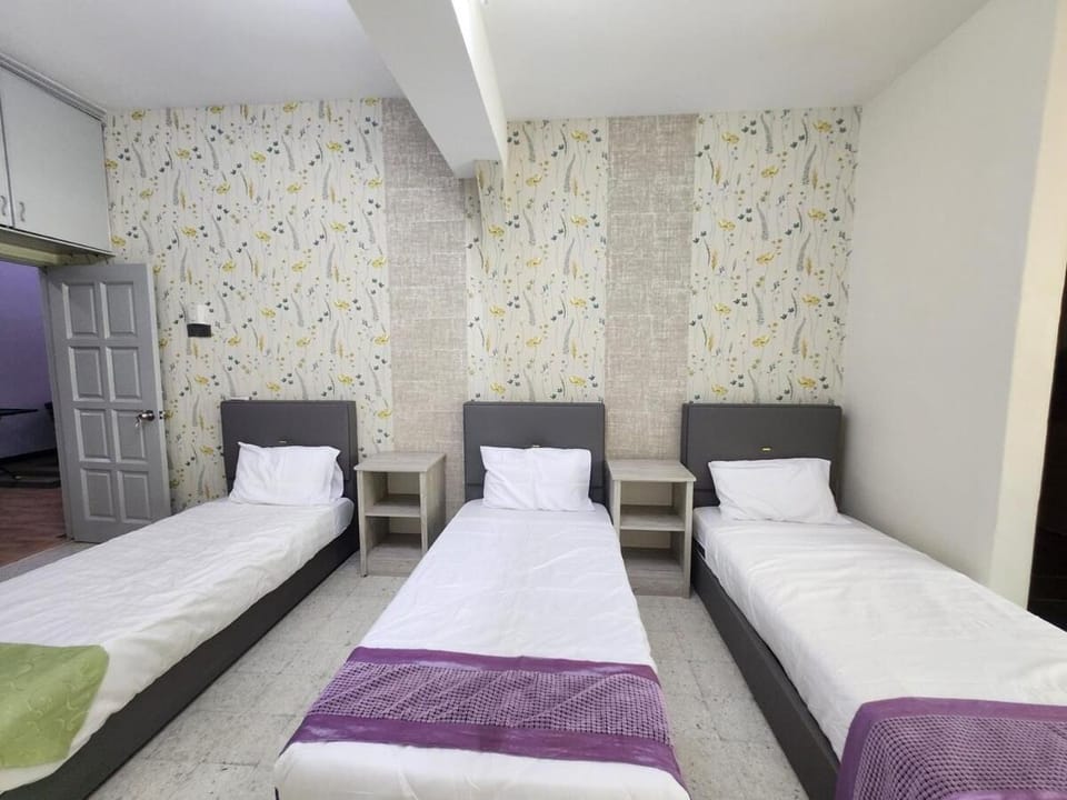 Ipoh Tambun pool villa 5br20pax bbq karaoke mahjong House in Ipoh