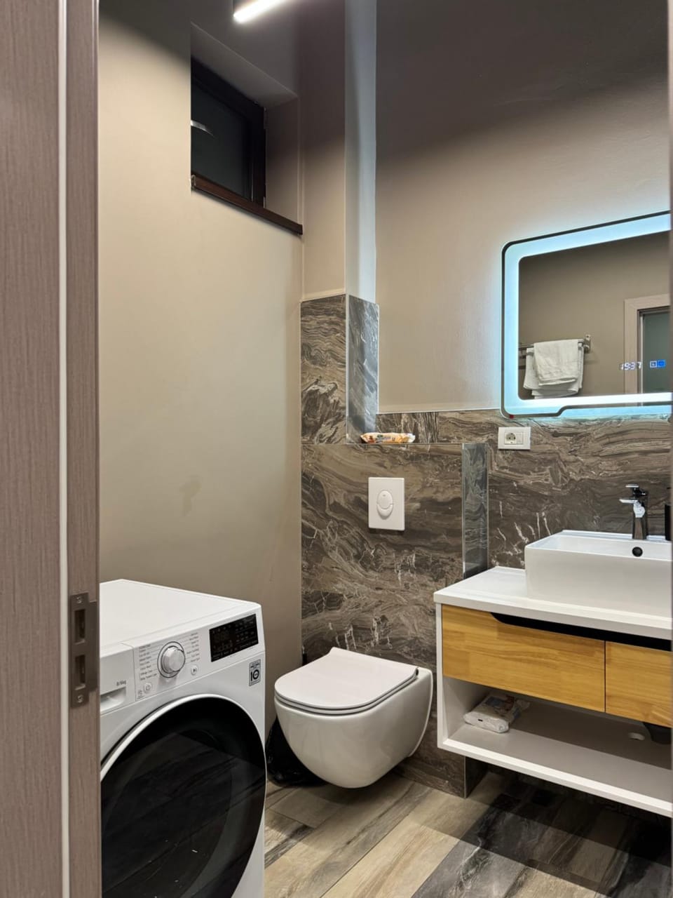 Toilet, Bathroom, washing machine, dryer