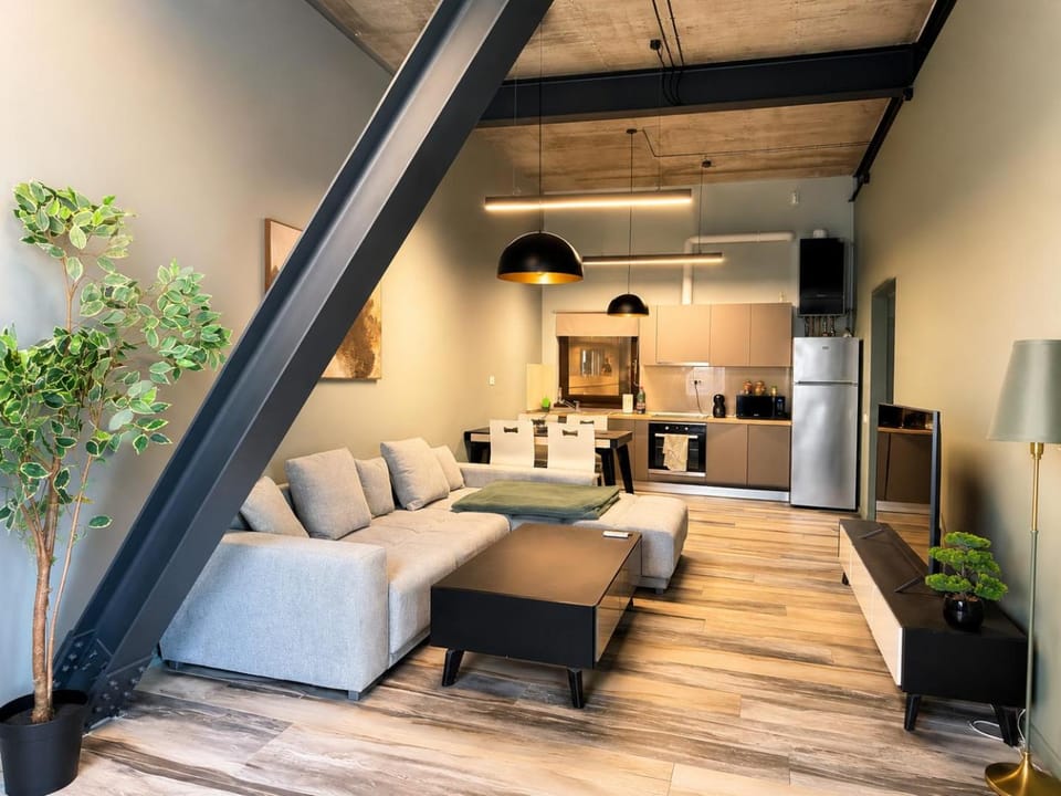 TV and multimedia, Living room, Dining area