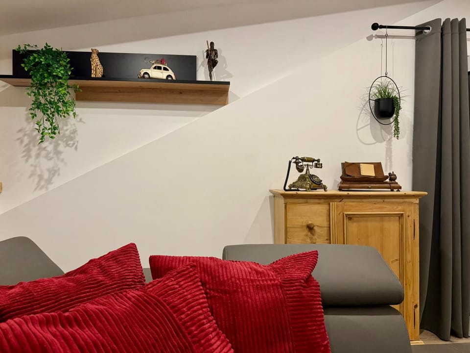 Living room, Seating area, Mountain view