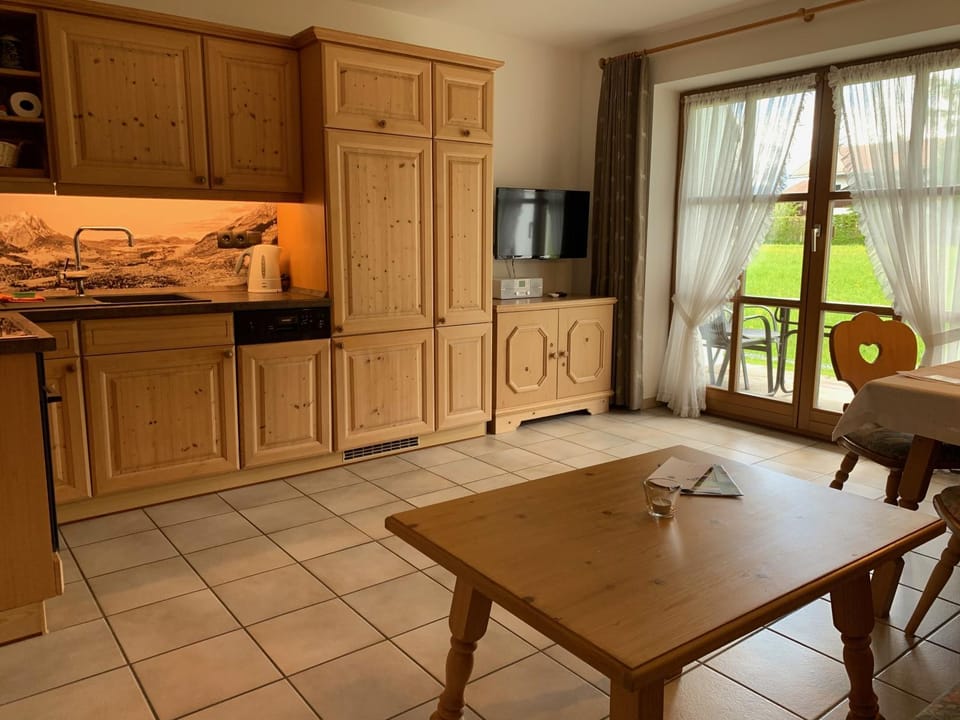 Kitchen or kitchenette, Living room, Dining area