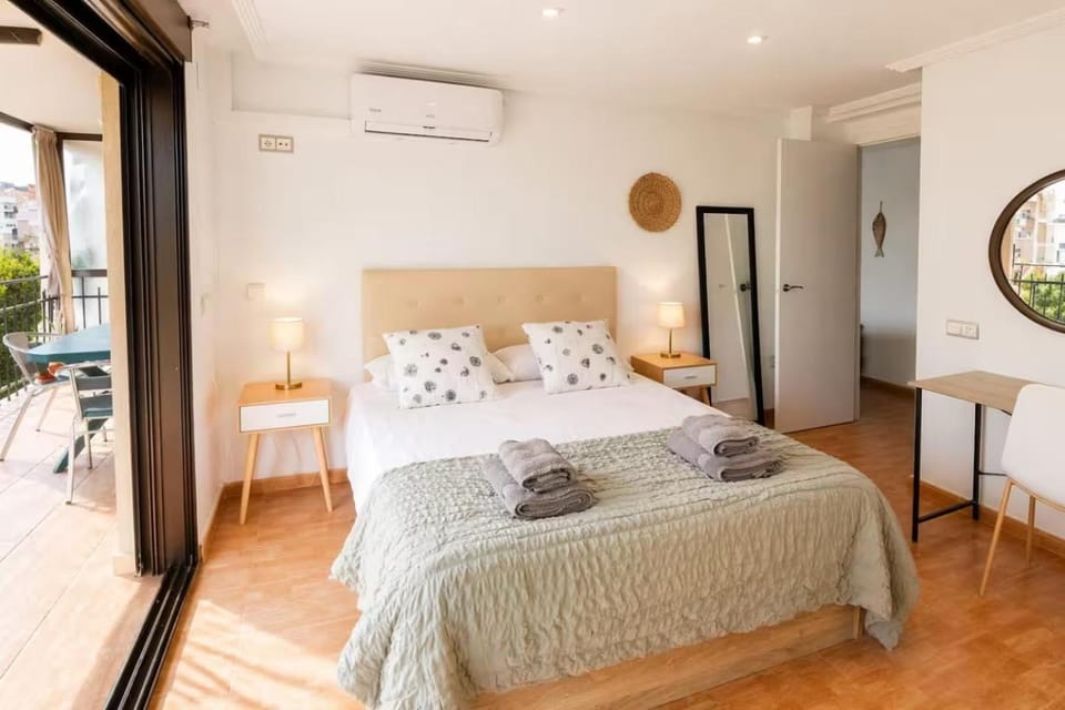 Bedroom, heating, air conditioner