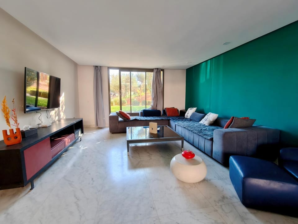 Duplex Premium 3 Suites, Style Villa, Terrasse & Accès direct piscine, Oliver Palm Resort Marrakech House in Marrakesh