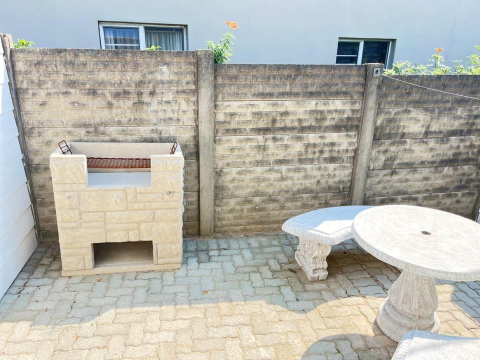 Deluxe dwellings four Apartment in Eastern Cape