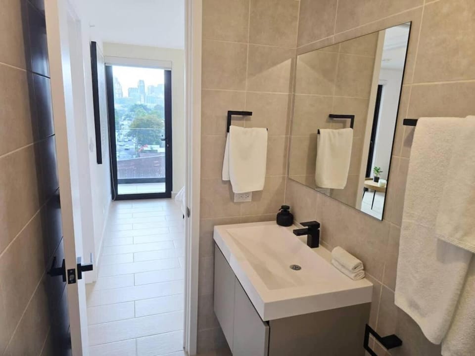 Modern Cozy Apartment Pool, Gym & Coworking Apartment in Panama City, Panama