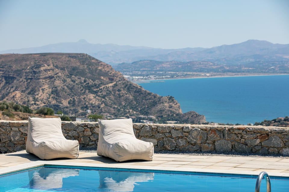 Sea view, Swimming pool