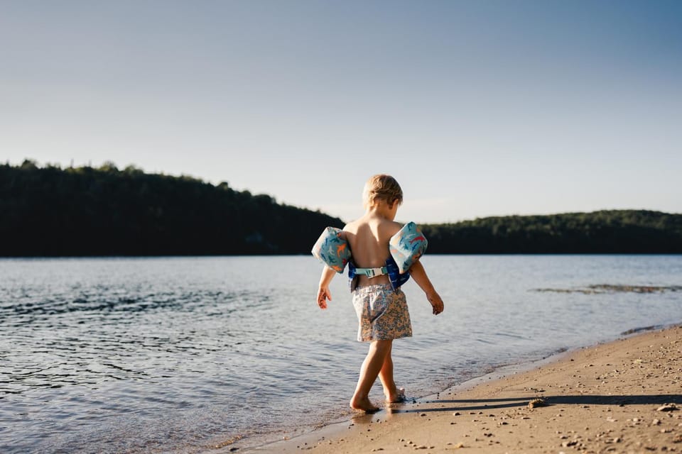 Day, People, Natural landscape, Beach, Lake view, Mountain view