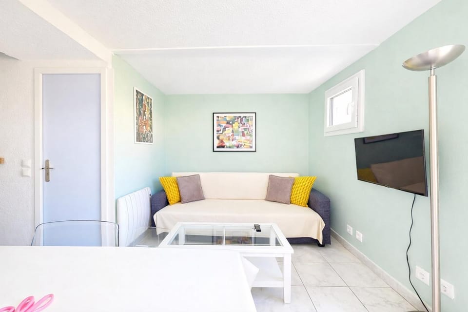 Mahélia, logement climatisé en bord de mer & lac, très au calme, jusqu'à 6 pers Apartment in Le Barcarès