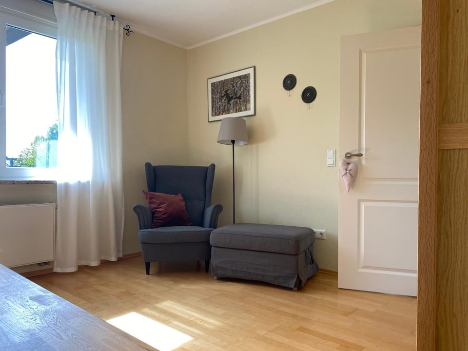 View (from property/room), Seating area, Bedroom