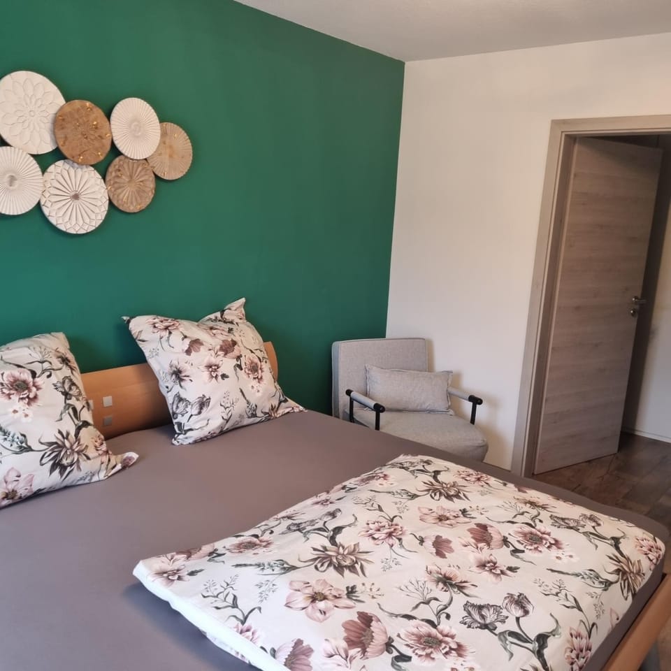 Moderne Ferienwohnung,im fränkischen Seenland , 25 min Messe Nbg Apartment in Roth