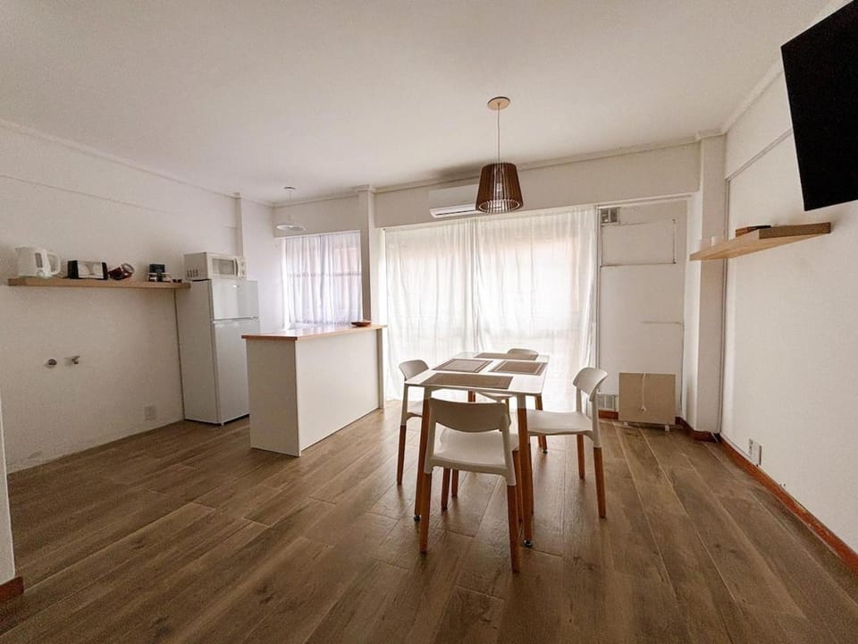 TV and multimedia, Kitchen or kitchenette, Dining area