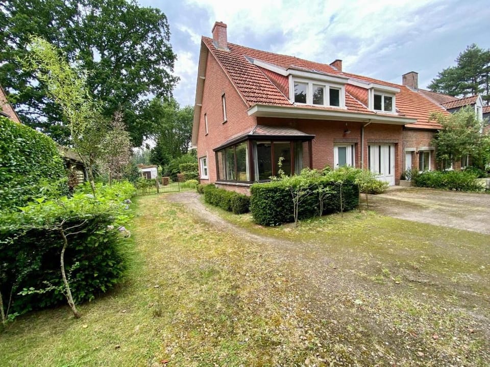 Romantic BNB, Castle-Nature Walks, Sauna, Garden Apartment in North Brabant (province)