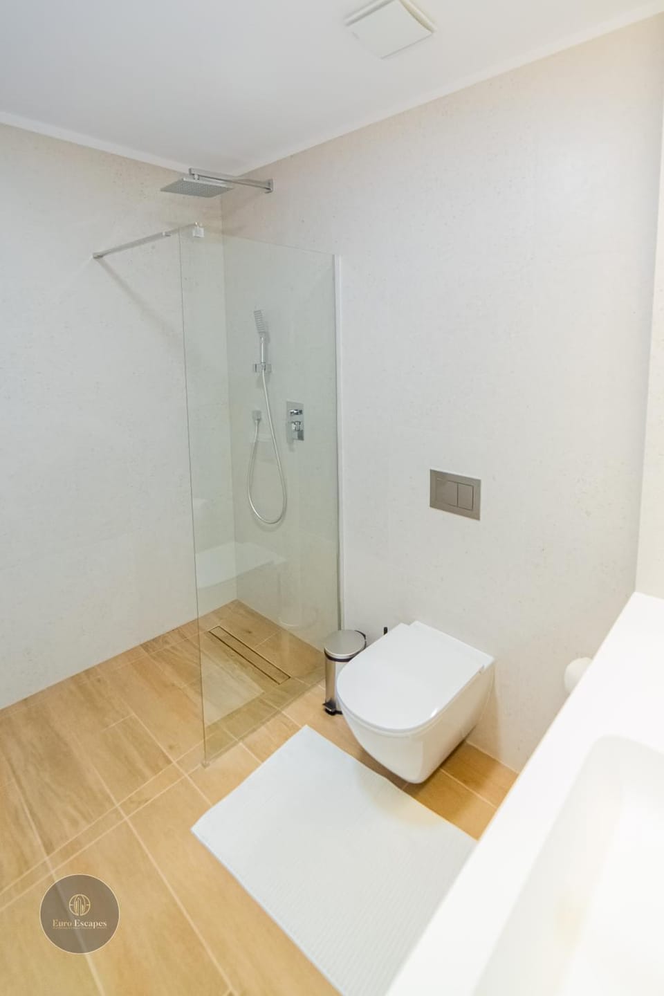 Shower, Bathroom, towels