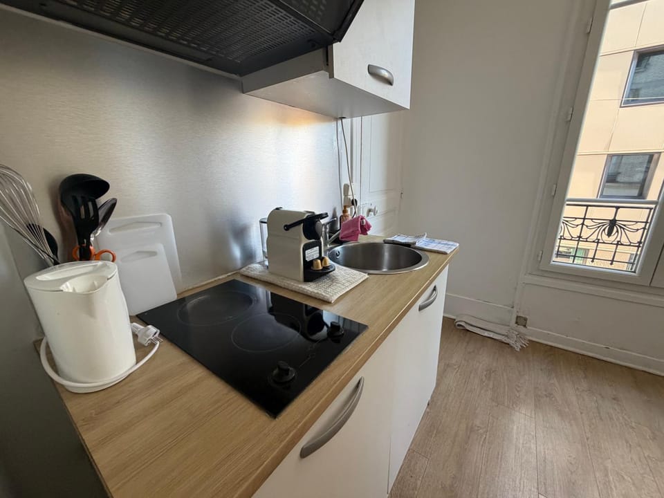Kitchen or kitchenette, stove