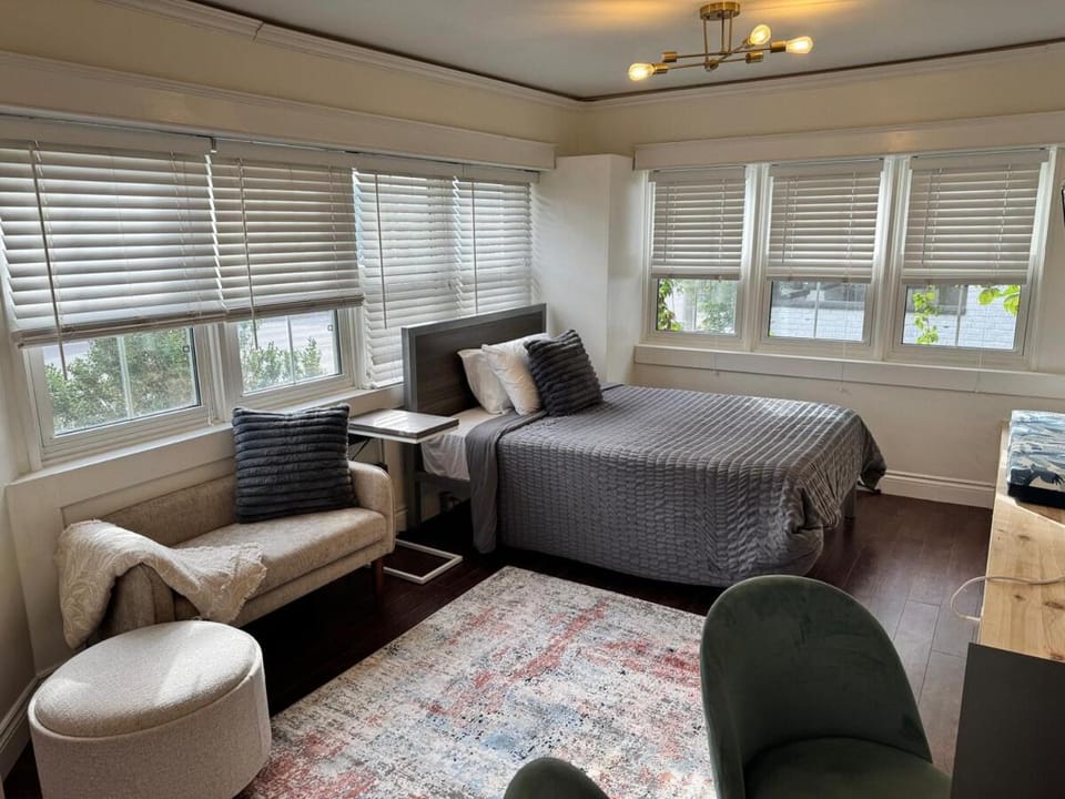 The Pandora Studio Apartment in Waterloo