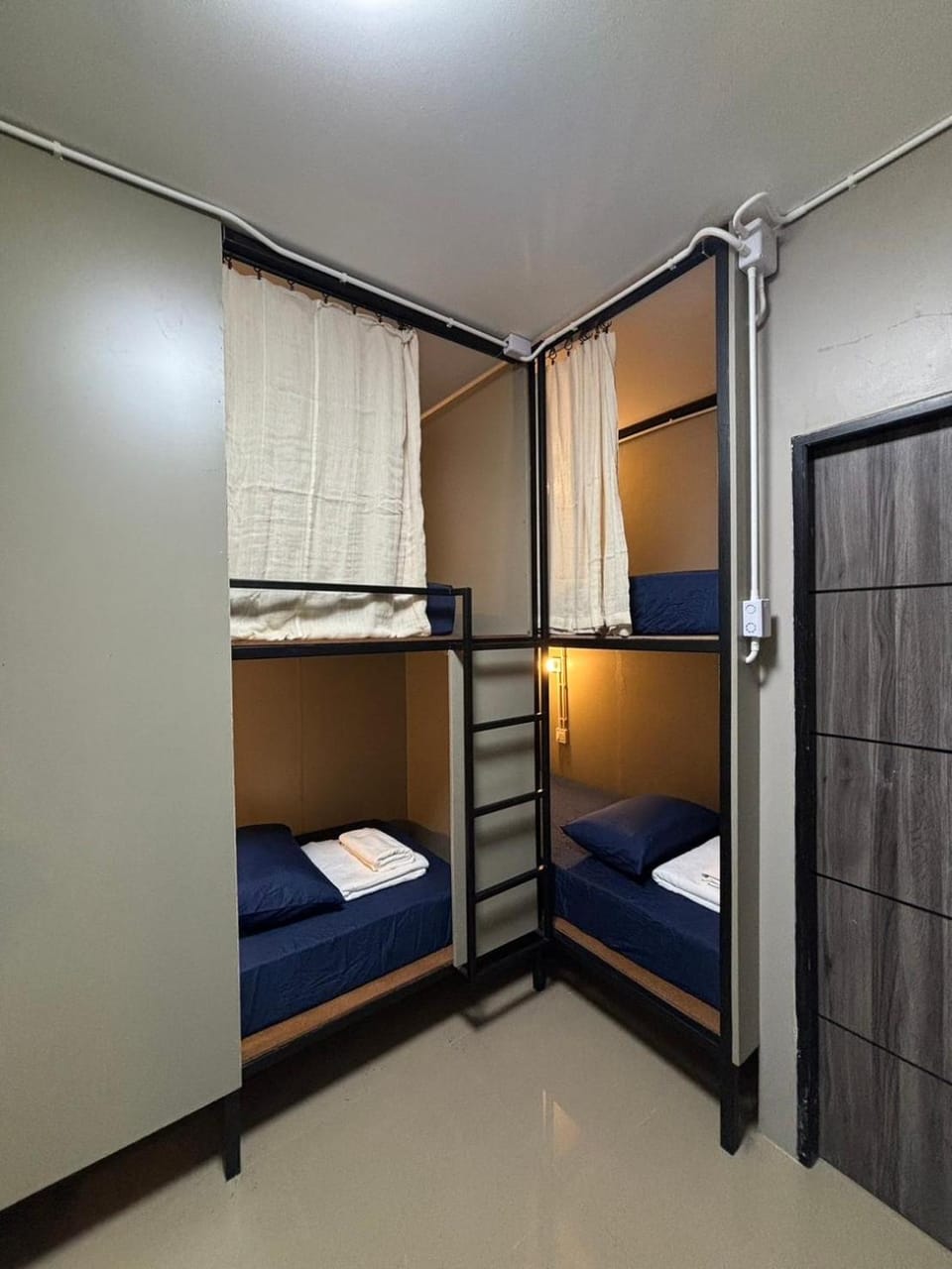 bunk bed