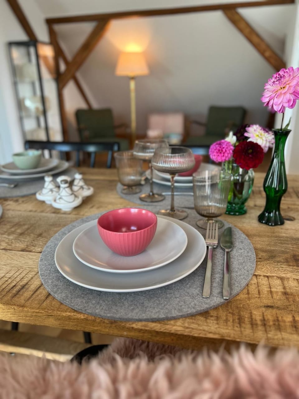 Dining area, Food