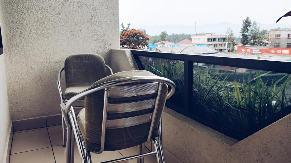 Balcony/Terrace, City view