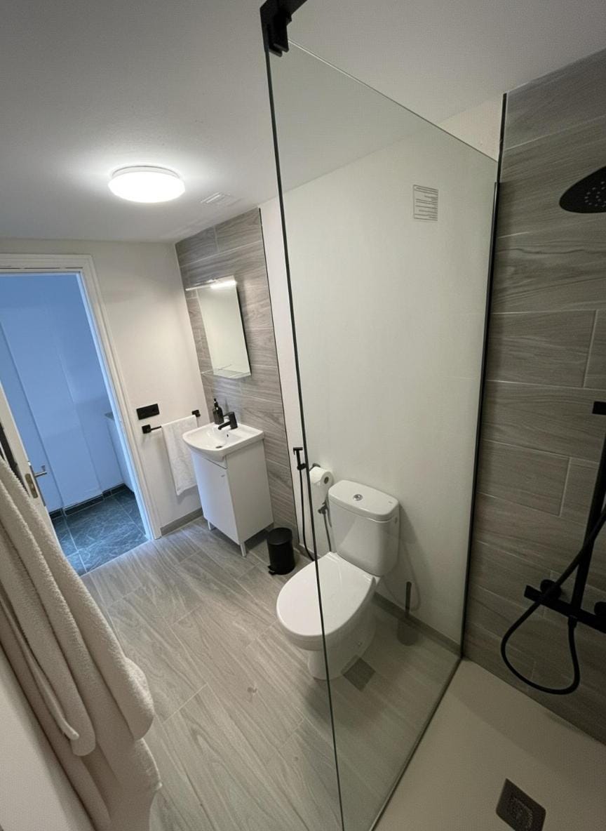 Shower, Bathroom