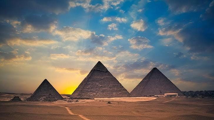 Regal pyramids view Hotel in Egypt