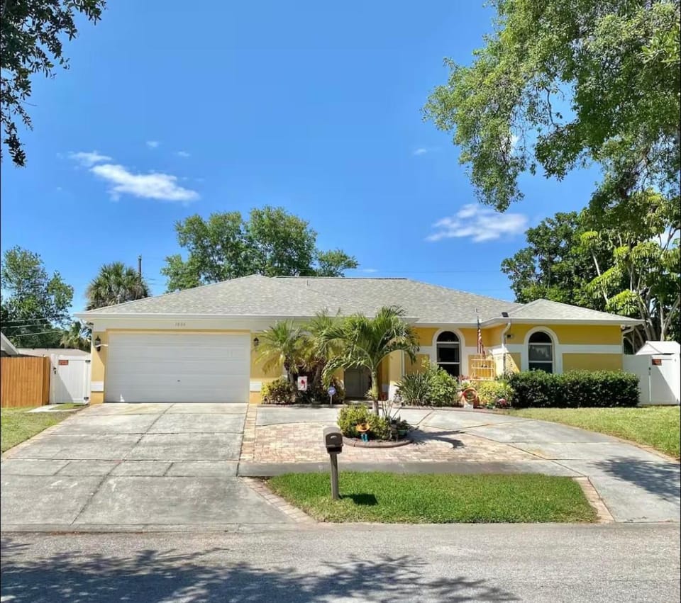 Property building, Neighbourhood, Street view