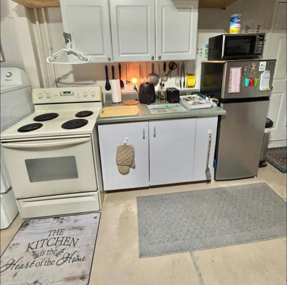 Coffee/tea facilities, Kitchen or kitchenette