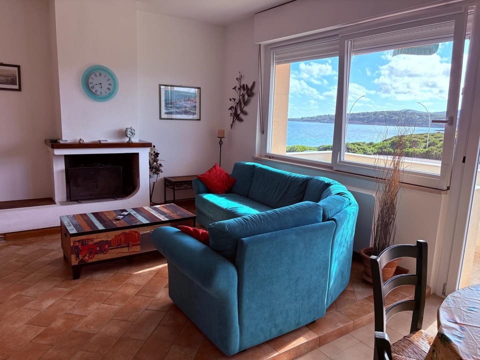 Vallmel Sea View Apartment in Fertilia