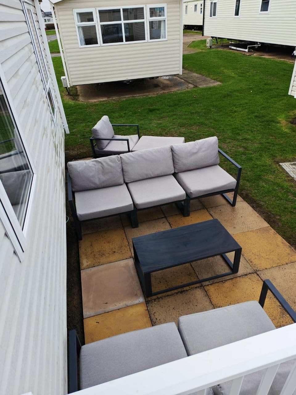 9 Fairway, Hopton Holiday Park - Three bedroom, sleeps 6, kitchen, lounge and dining area - Minimum 3 night breaks Apartment in England