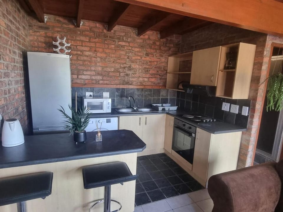 Central Walmer Loft apartment Apartment in Port Elizabeth