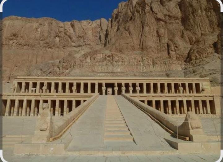 Elbess For Tourism Docked boat in Luxor