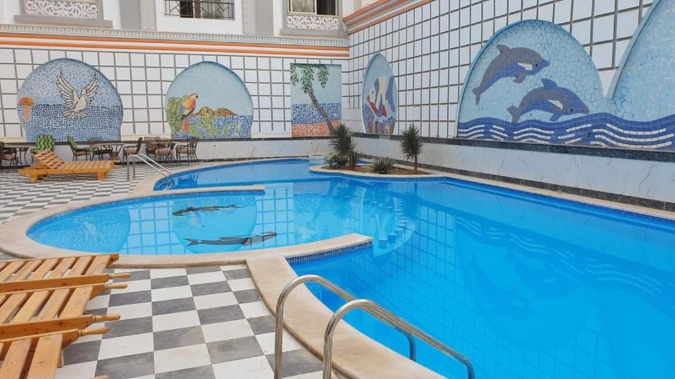 Swimming pool