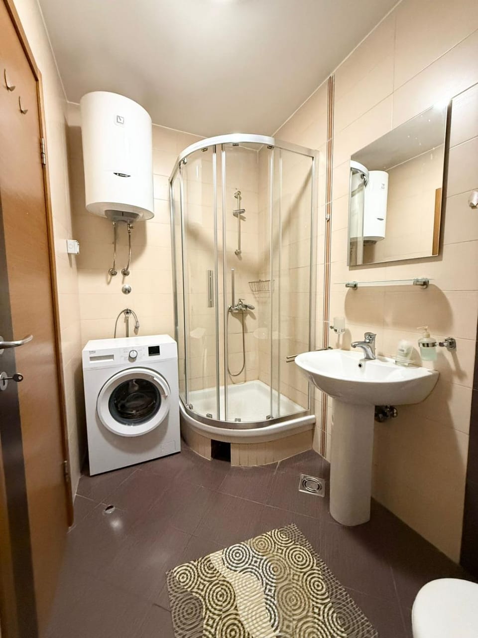 Shower, Toilet, Bathroom, washing machine