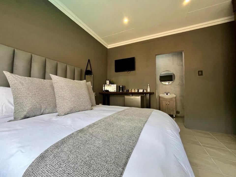 OR Tambo Guest Retreat Unit 3 Apartment in Gauteng