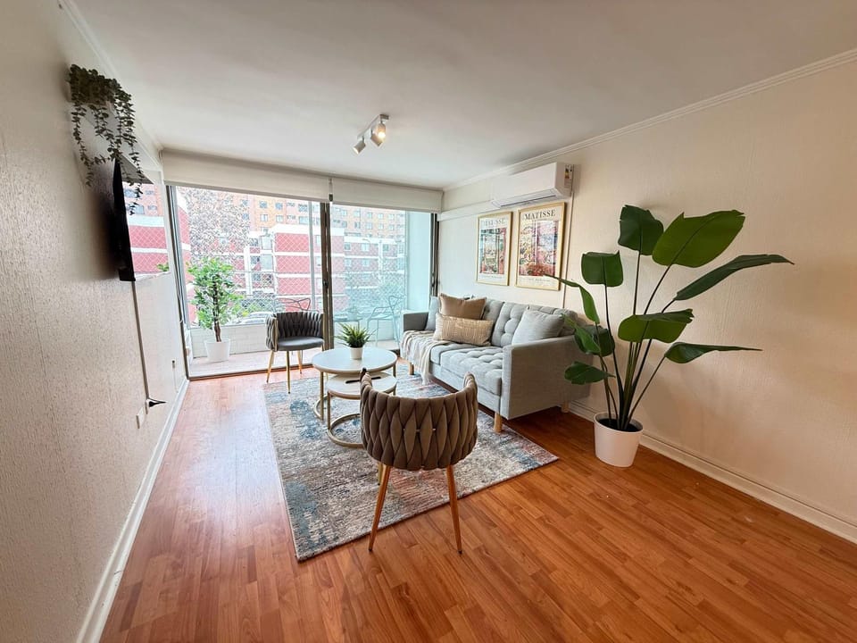 HOM I A pasos Metro InésDeSuárez 4PAX, Providencia MPD31 Apartment in Providencia