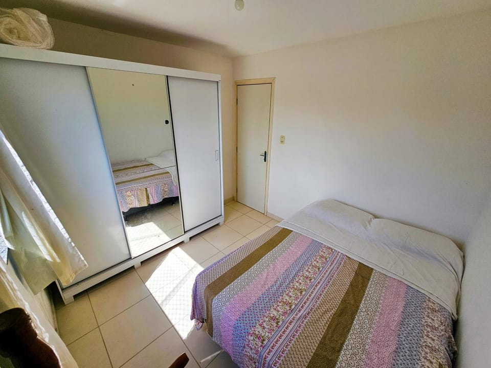 Bed, Photo of the whole room, wardrobe