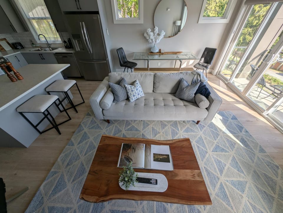 Living room, Photo of the whole room, Seating area, Dining area