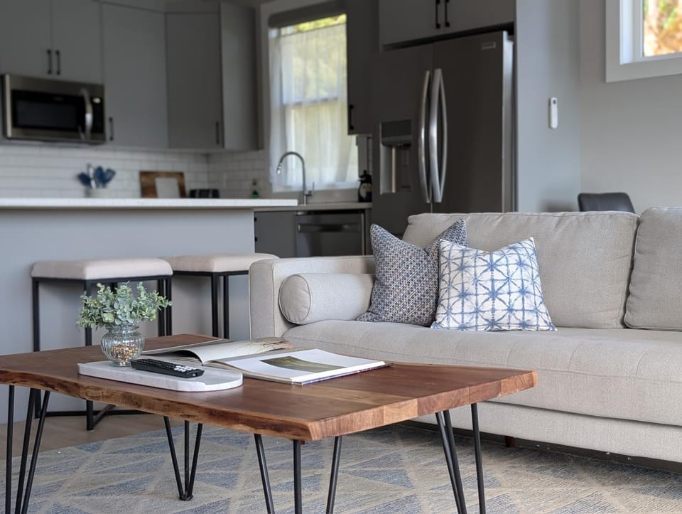Living room, Seating area