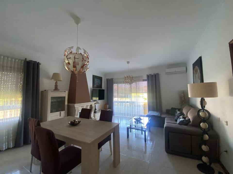 TV and multimedia, Living room, Dining area