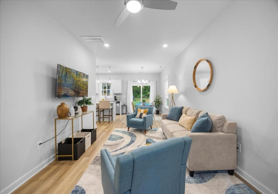 TV and multimedia, Living room, air conditioner