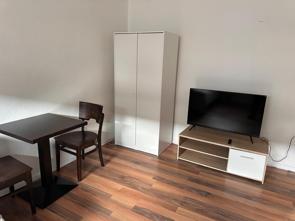 Möblierte Monteurunterkunft Seiler str 12A 1 OG Recht Apartment in Wolfsburg