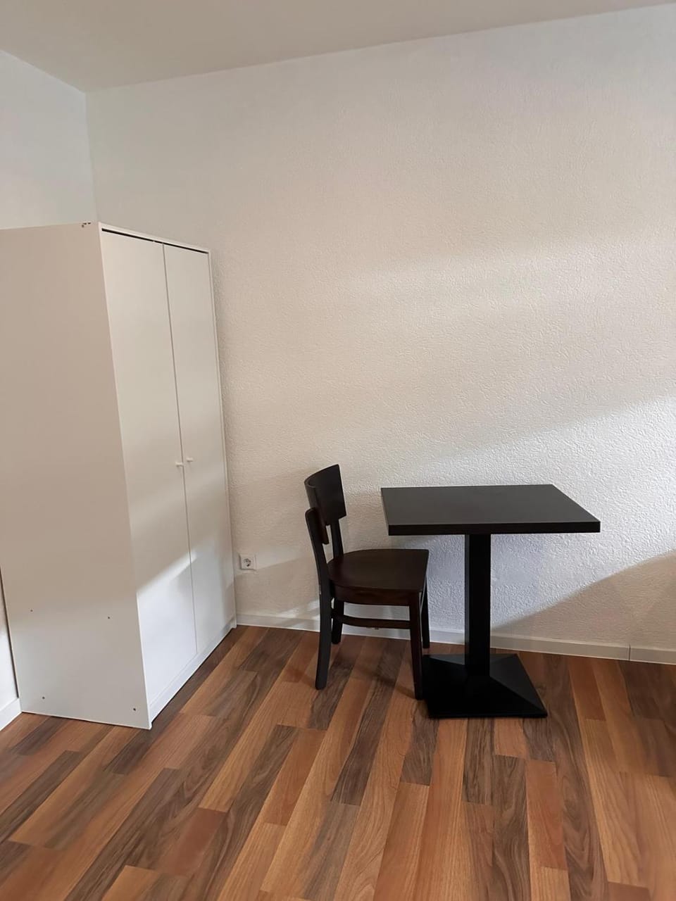 Möblierte Monteurunterkunft Seiler str 12A 1 OG Recht Apartment in Wolfsburg