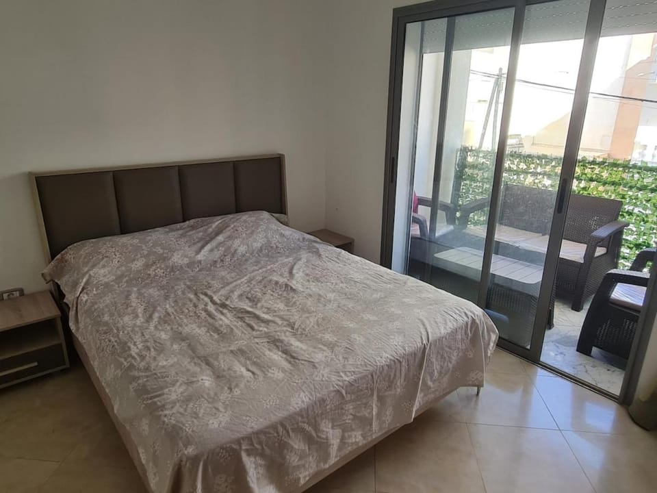 Apparemment PIED dans l'eau CHOTT MARIEM Apartment in Sousse Governorate, Tunisia