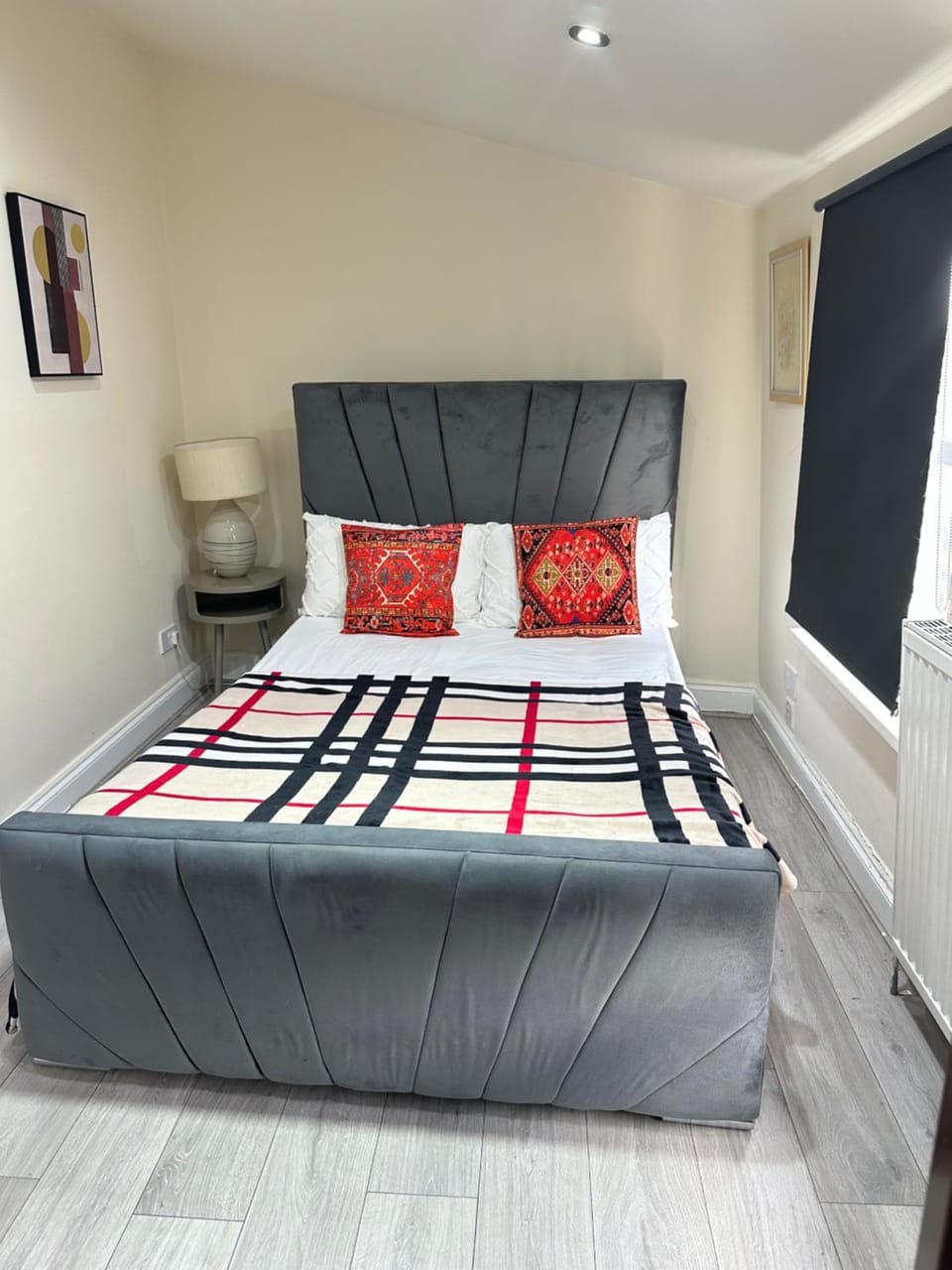 Room 5 - One Bedroom Apartment Vacation rental in London Borough of Hackney
