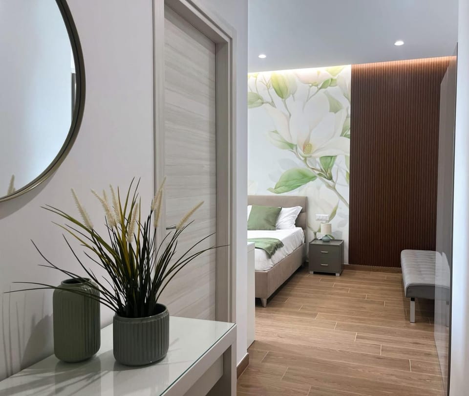 Bedroom, wardrobe