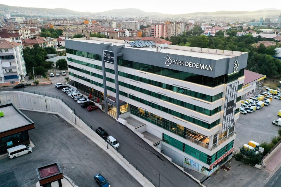 Bird's eye view, City view, Street view, Parking