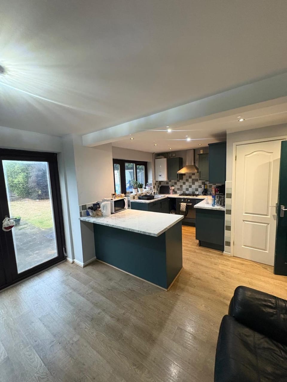 Single cosy room in family home-Wednesbury Vacation rental in Birmingham