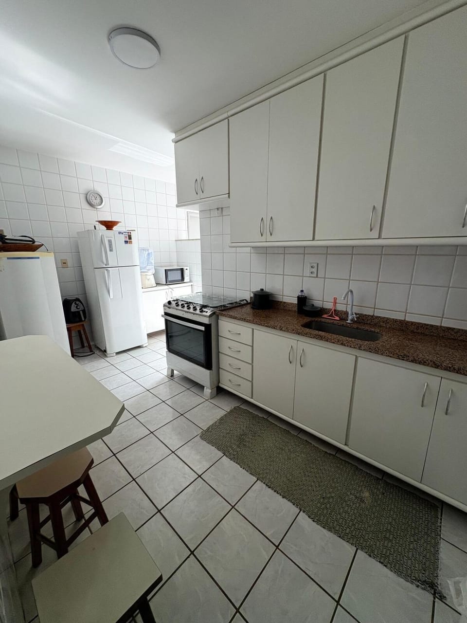 Kitchen or kitchenette, oven, stove